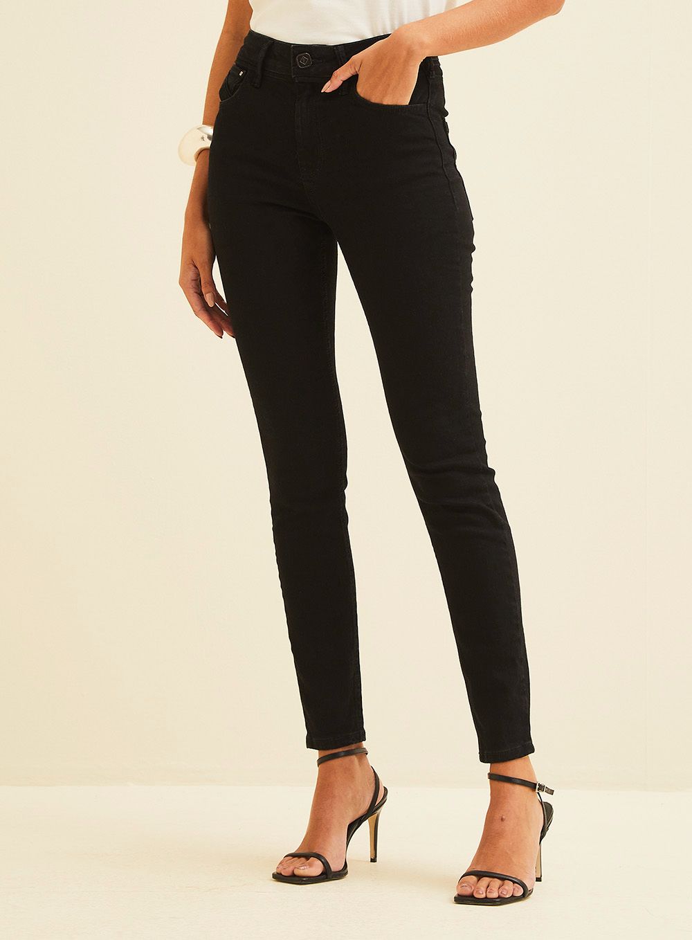 Calça Jeans Marisa Cigarrete Forum Preta