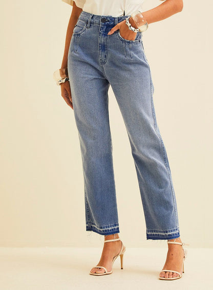 Calça Jeans Lola Zandz Reta com Bordado Posterior