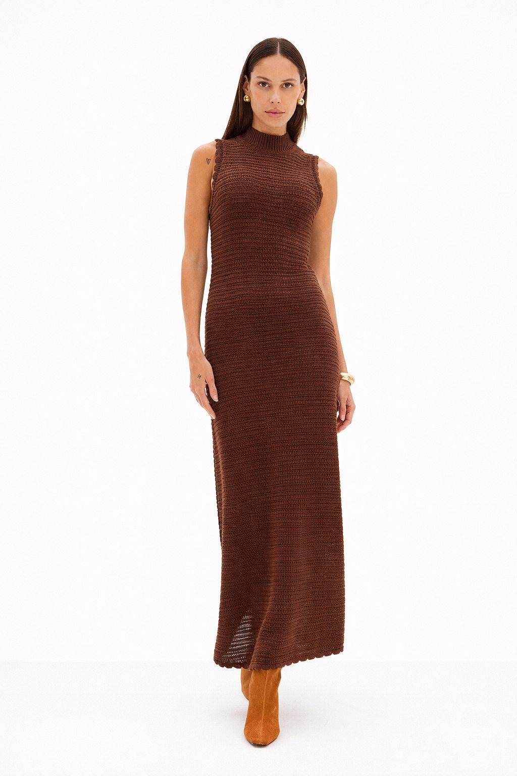 Vestido Midi Tricot Lança Perfume Marrom Gola Alta